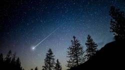 কুরআনে কি উল্কা ও নক্ষত্রকে মিলিয়ে ফেলা হয়েছে? শয়তানকে তাড়ানোর জন্য কি নক্ষত্র ছুঁড়ে মারা হয়?